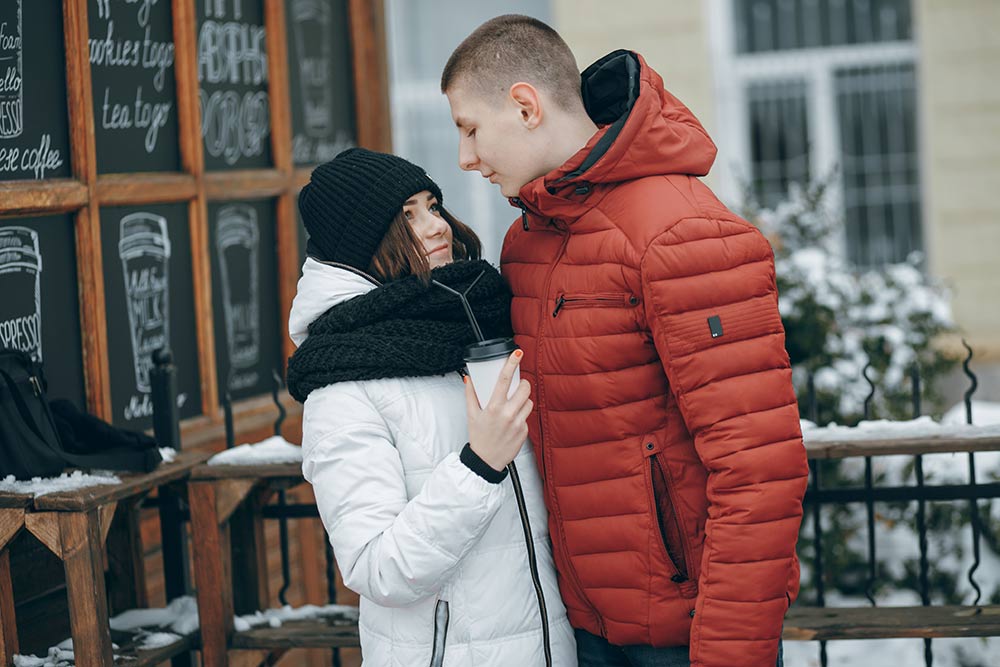 happy-white-relationship-day-outside